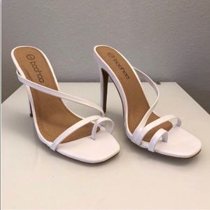 Boohoo white strappy mules